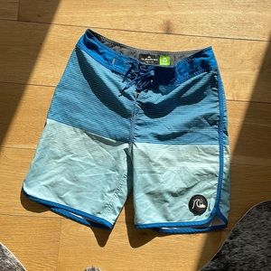 Quicksilver Boys Swim Trunks Size 12 and 26in waist.